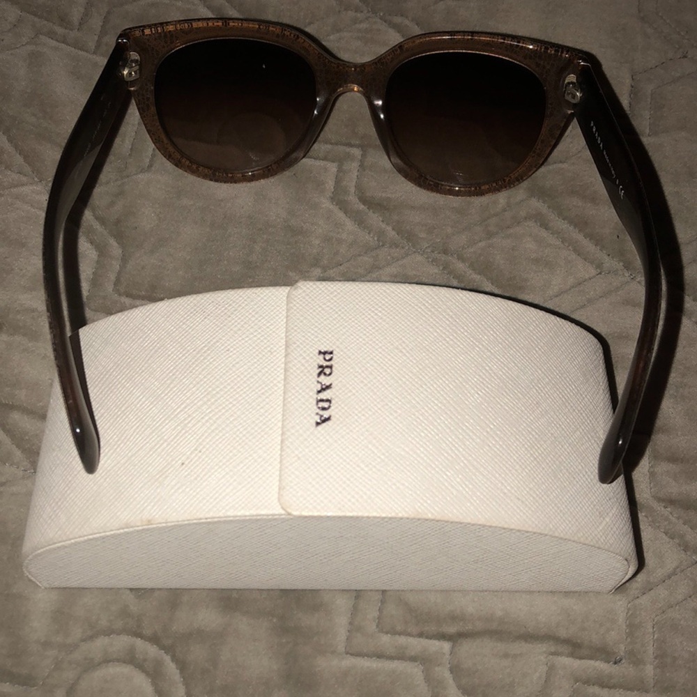 Prada Brown Cat-Eye Sunglasses with Gradient Lenses - Picture 3 of 6